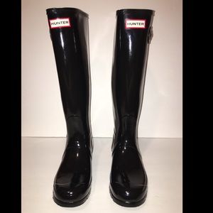 NWOT - Hunter black original tall gloss rain boots